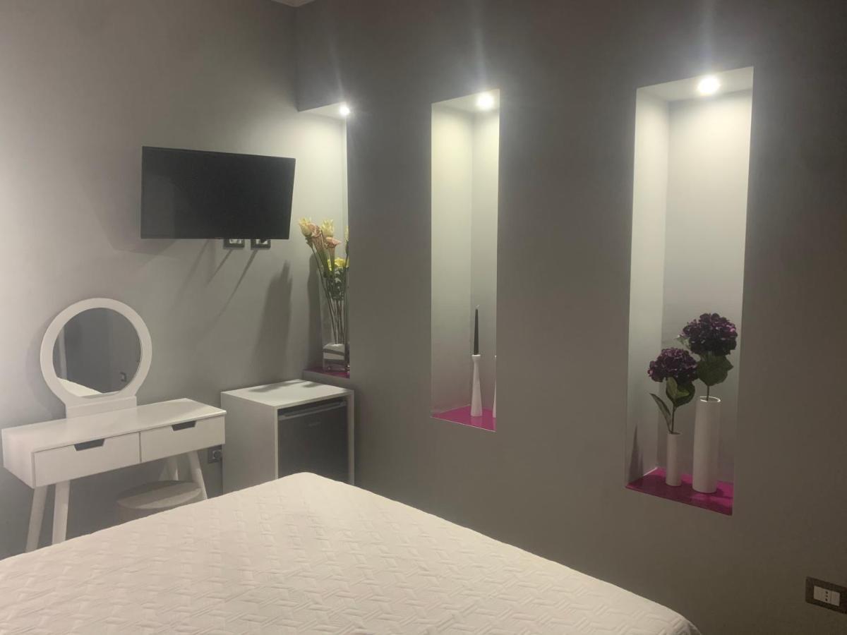 Le Stanze Di Dalia Bed & Breakfast Crotone Exterior photo