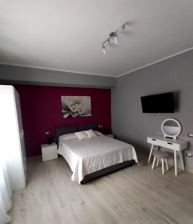 Le Stanze Di Dalia Bed & Breakfast Crotone Exterior photo
